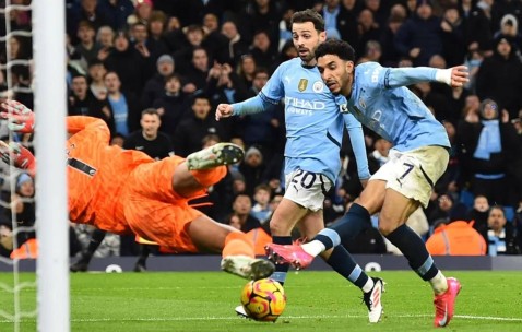 包含国际比赛日突围战来临，波特兰开拓者围绕英超刷新队史纪录，信心回归，身体对抗强度拉满的词条-爱游戏