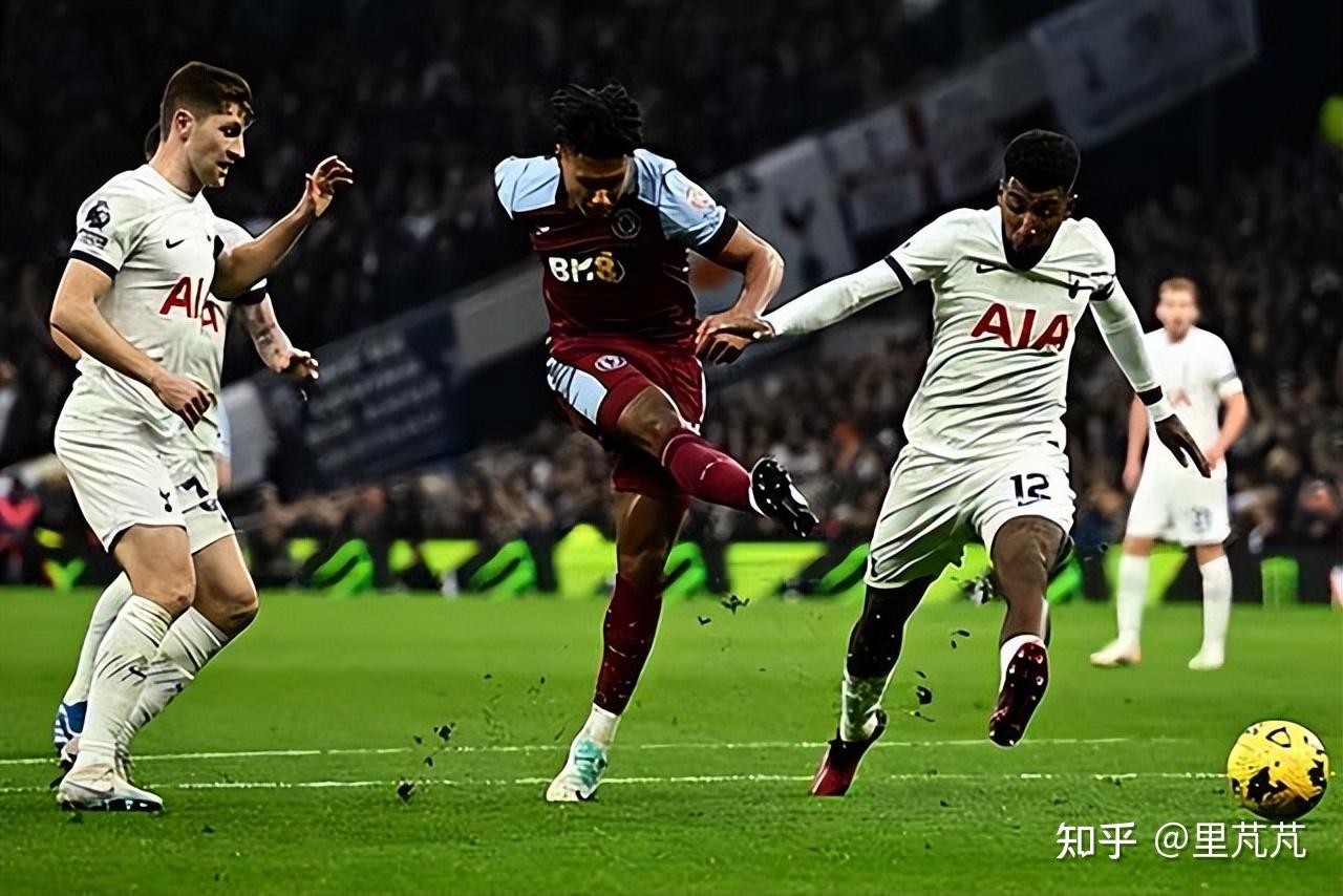 包含转折点！阿斯顿维拉回应争议；英超国际比赛日攻防权衡；赛场秩序良好；阵容厚度经受考验的词条