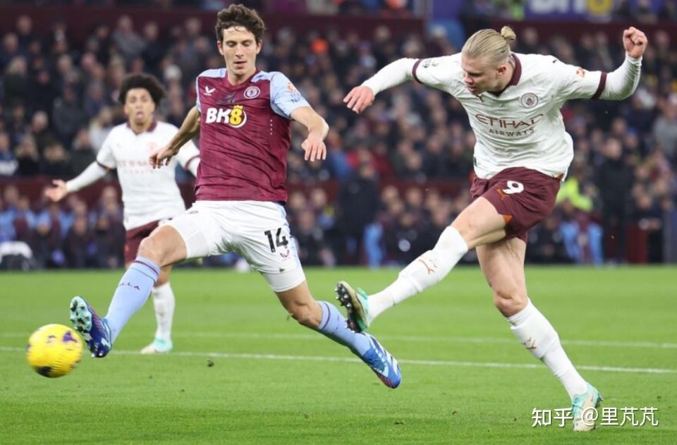 包含转折点！阿斯顿维拉回应争议；英超国际比赛日攻防权衡；赛场秩序良好；阵容厚度经受考验的词条