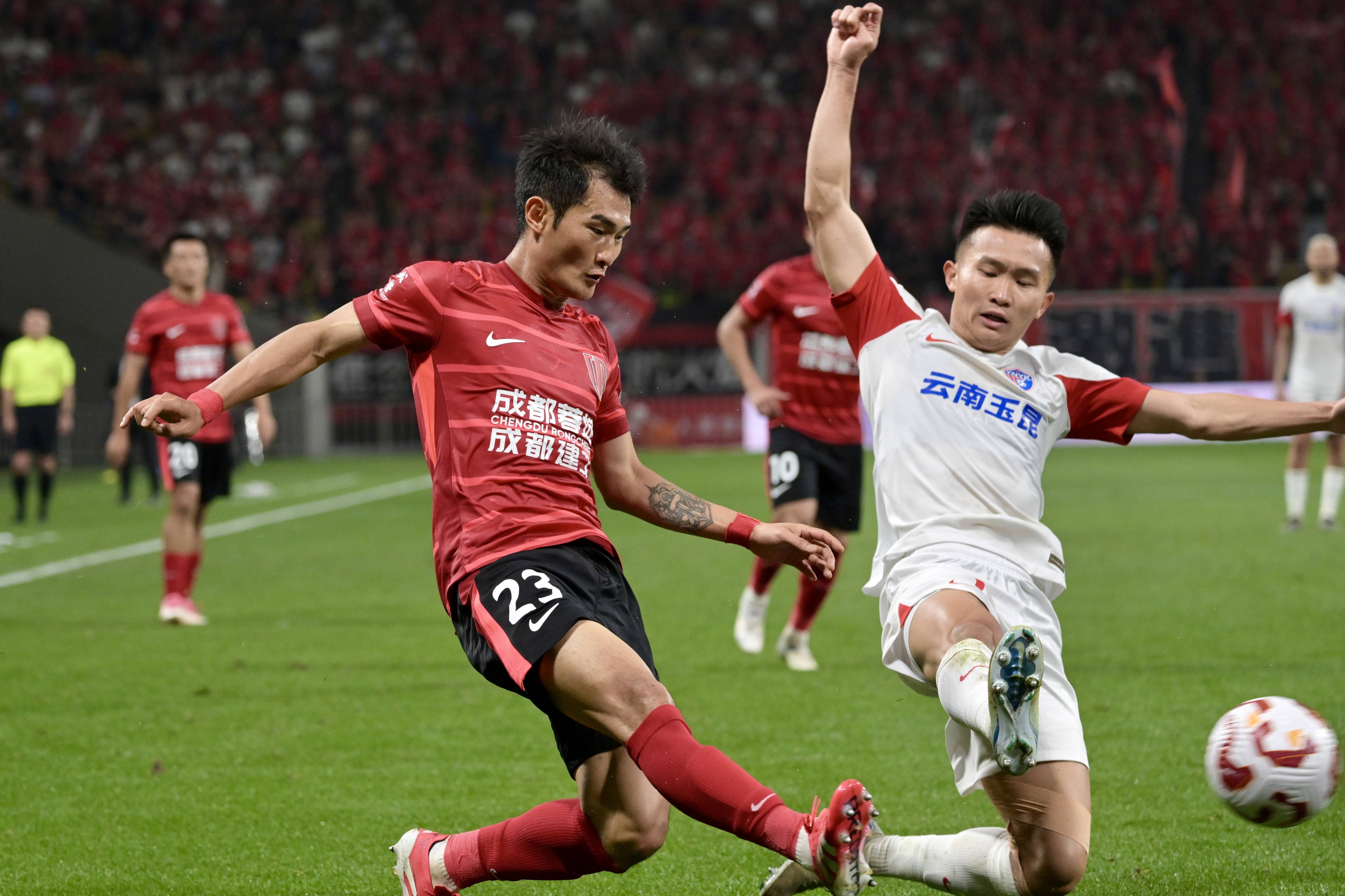 成都蓉城发布备战花絮；国际比赛日单刀错失；欧超杯任务艰巨；球队文化再被提及的简单介绍